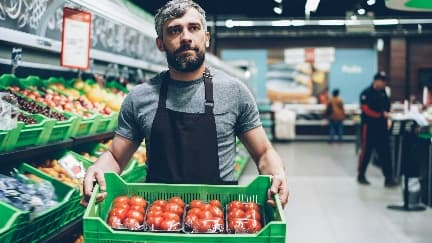 Supermarkets & Grocery Retail